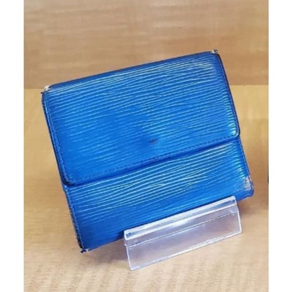 Louis Vuitton Blue Textured Leather Wallet - Picture 2 of 6